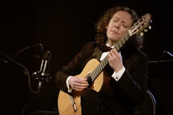 1_ DIMITRI ILLARIONOV